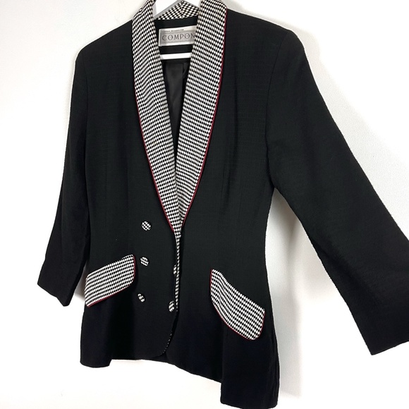 Black Fitted Blazer with Checkered Collar and Buttons - Picture 3 of 8
